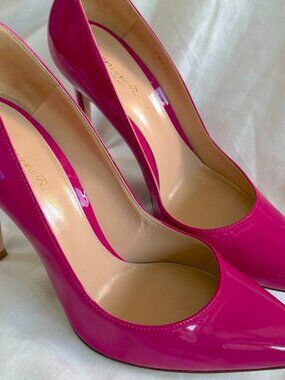 Gianvito Rossi pink patent pointed toe pumps